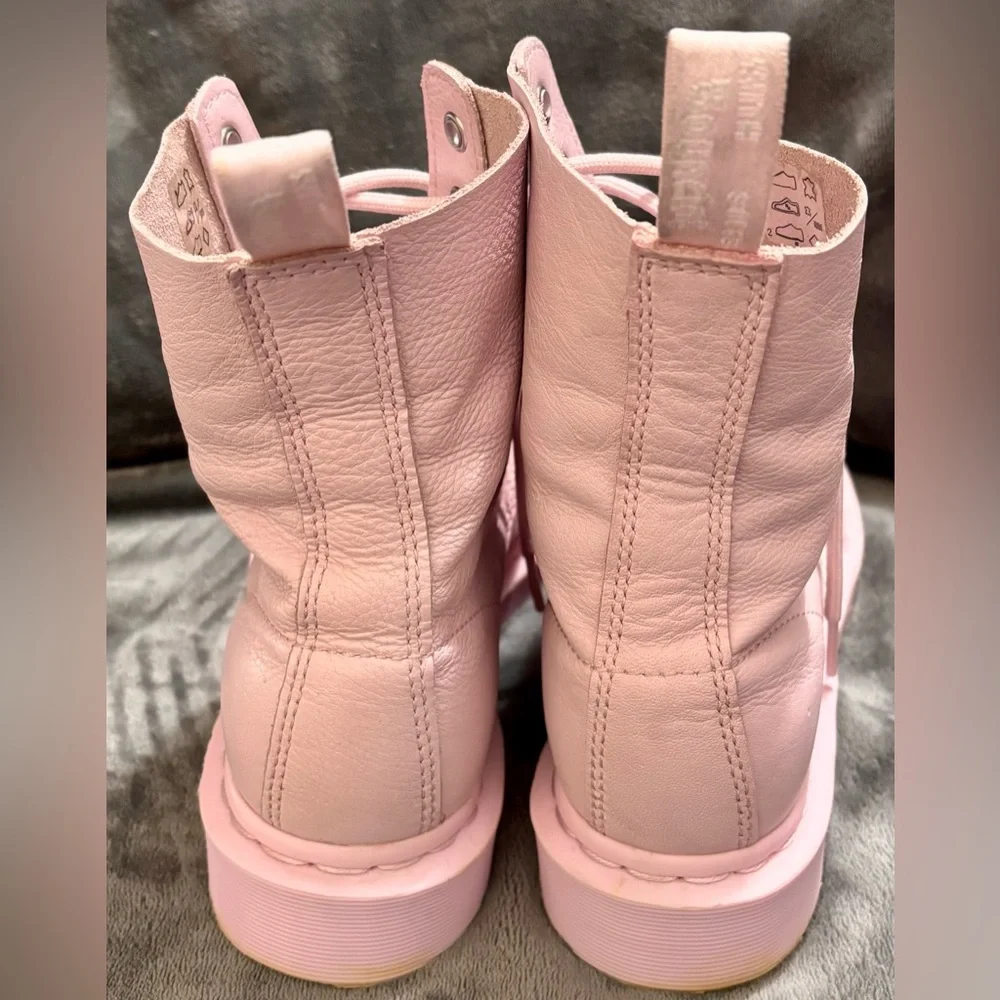 🎀 Dr. Martens 1460 Pascal Mono Pink Lace up Boots - Picture 4 of 13